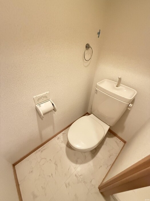 物件内観写真15　(トイレ)