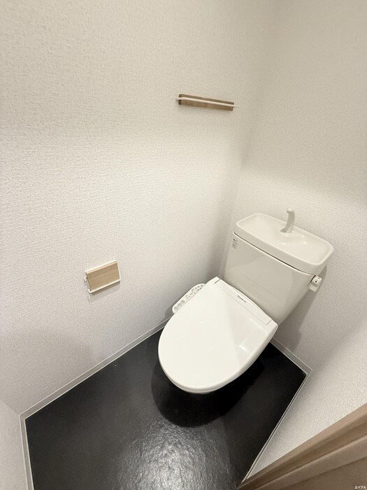 物件内観写真15　(トイレ)