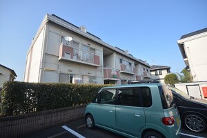 サンハイツ中曽根Ｂ棟外観写真