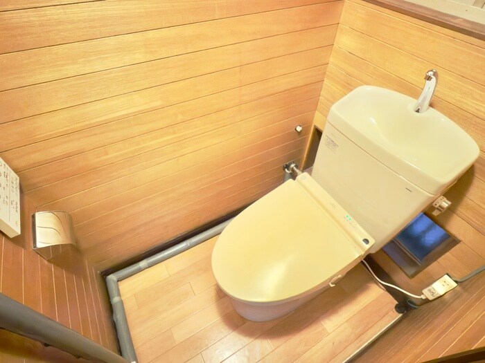 物件内観写真8　(トイレ)