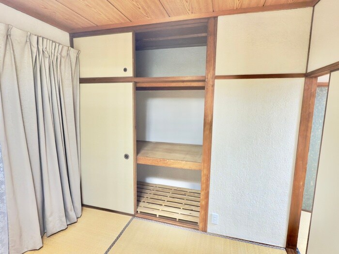 物件内観写真10　(収納)