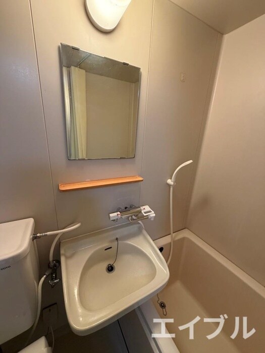 物件内観写真8　(洗面)