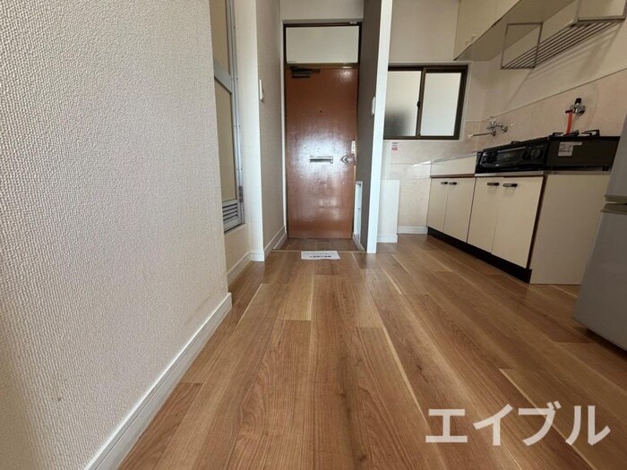 物件内観写真10　(廊下)