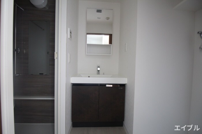 物件内観写真10　(洗面)