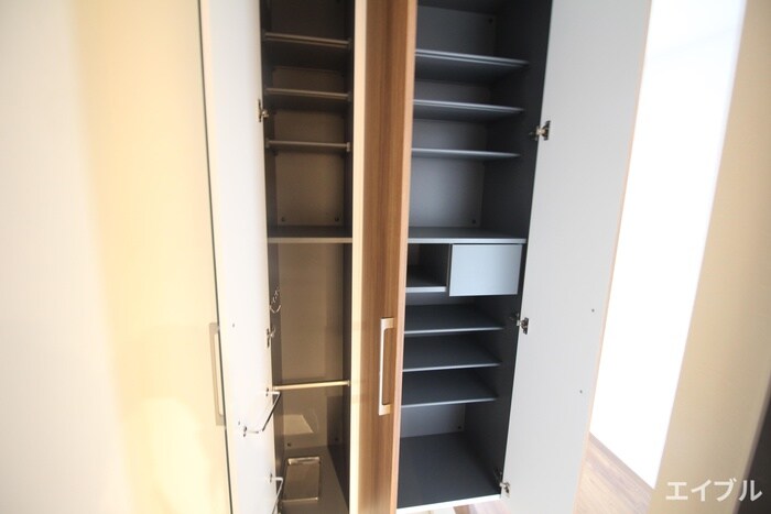 物件内観写真13　(靴箱)