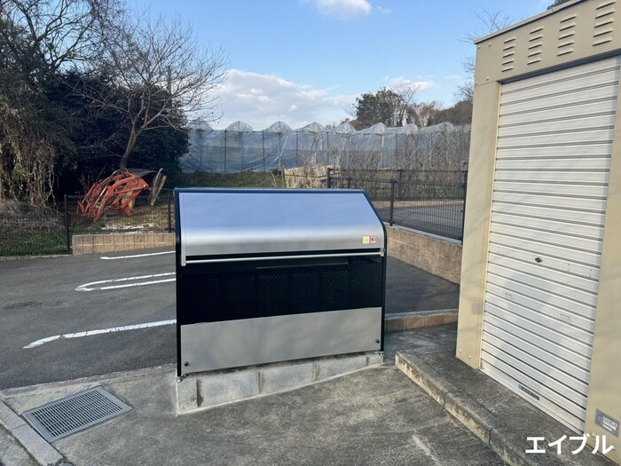 物件外観写真4　(建物設備)