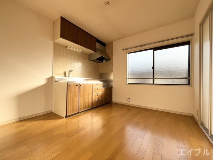 物件内観写真8　(居室)