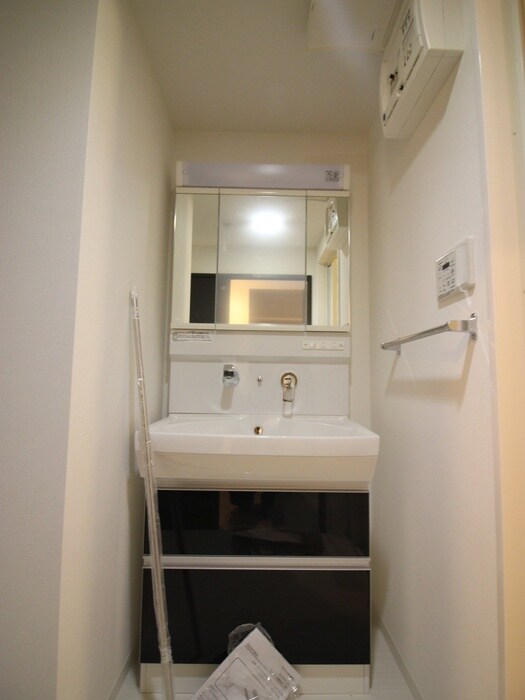 物件内観写真13　(洗面)