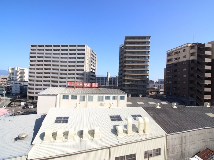 物件内観写真22　(室内からの展望)