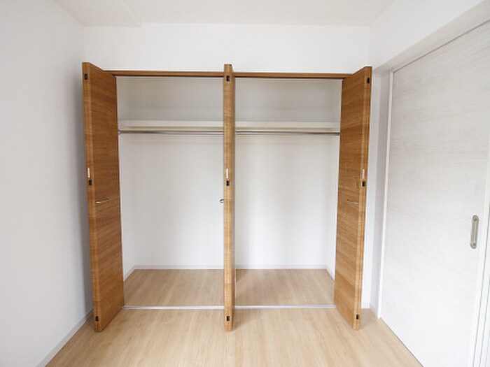 物件内観写真10　(収納)