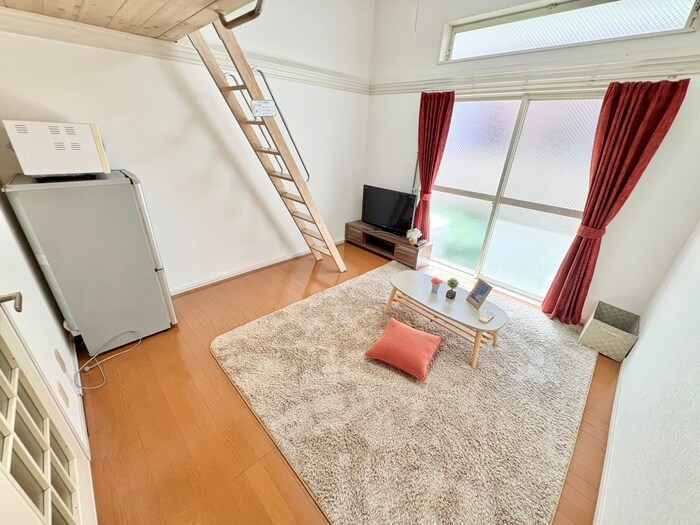 物件内観写真4　(居室)