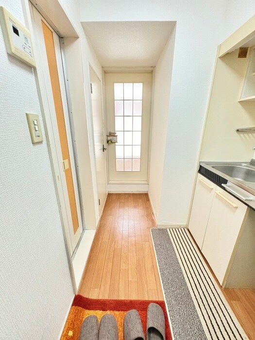 物件内観写真14　(廊下)