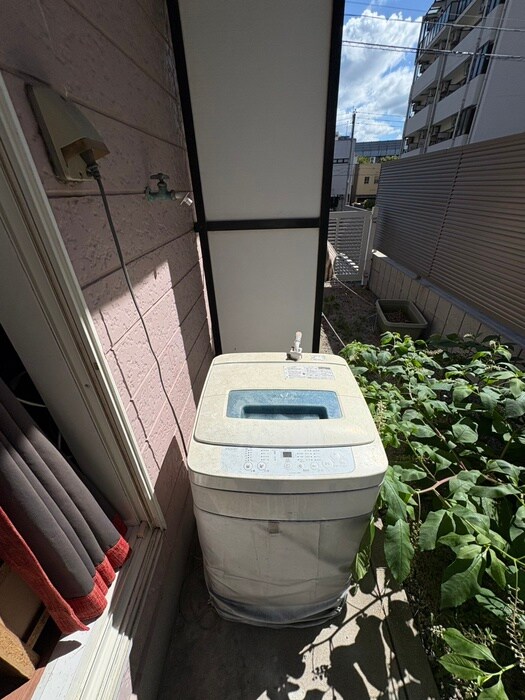 物件内観写真15　(洗濯機置場)