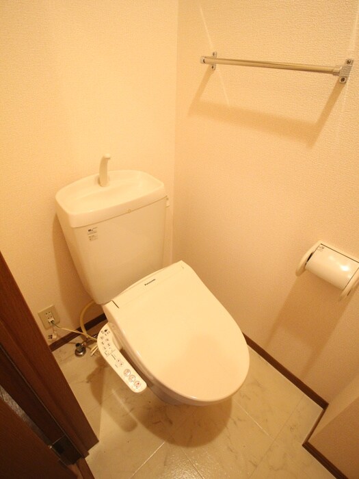 物件内観写真8　(トイレ)