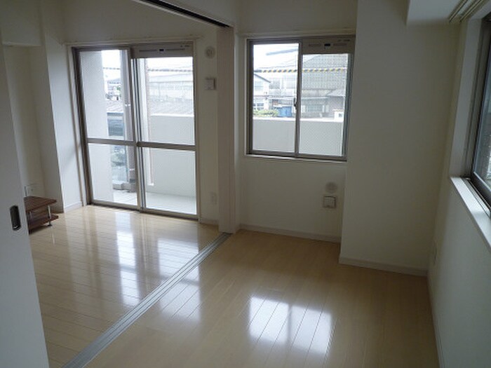 物件内観写真10　(内観写真)