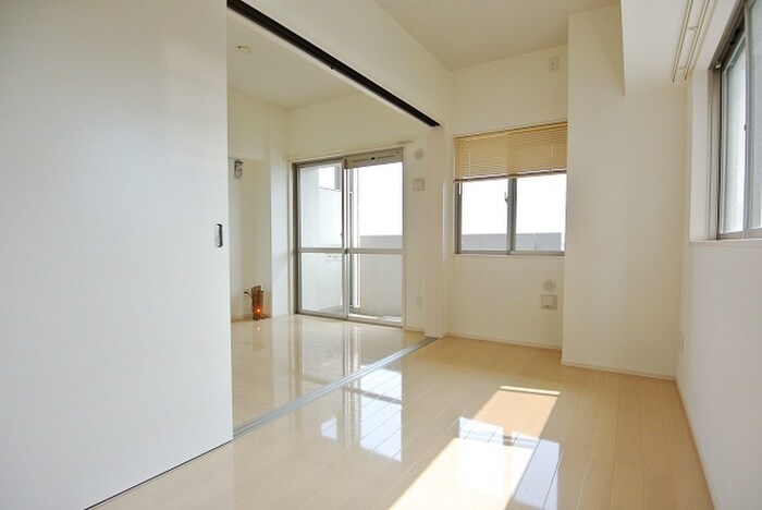 物件内観写真11　(居室)