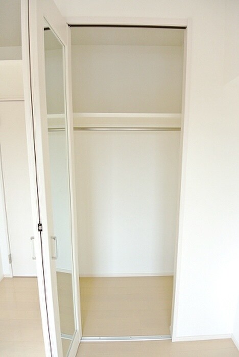 物件内観写真12　(収納)