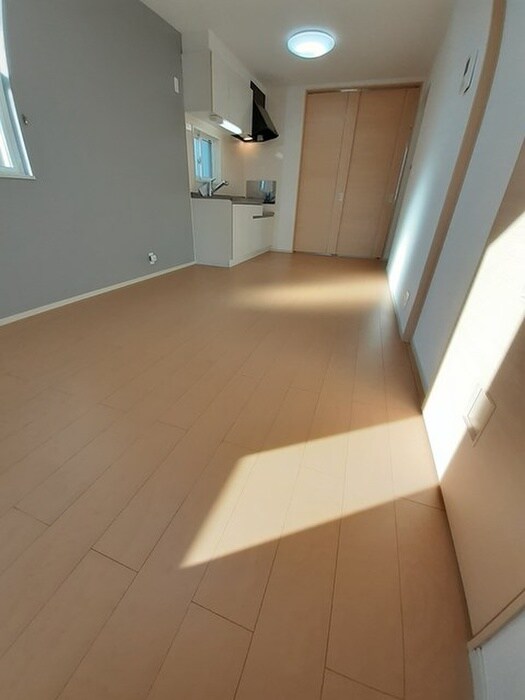 物件内観写真4　(居室)