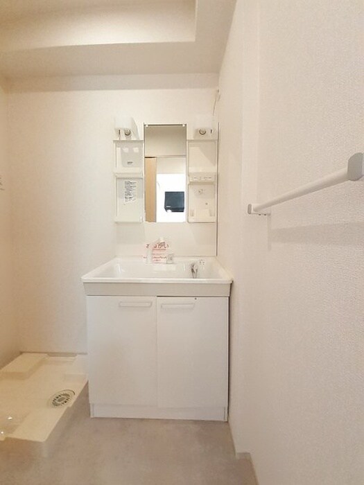 物件内観写真8　(洗面)