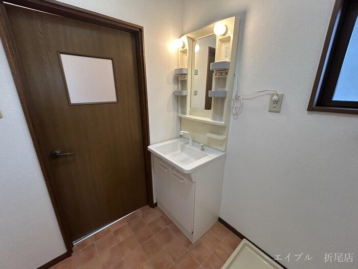 物件内観写真7　(洗面)