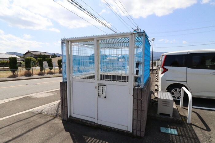 物件外観写真4　(建物設備)