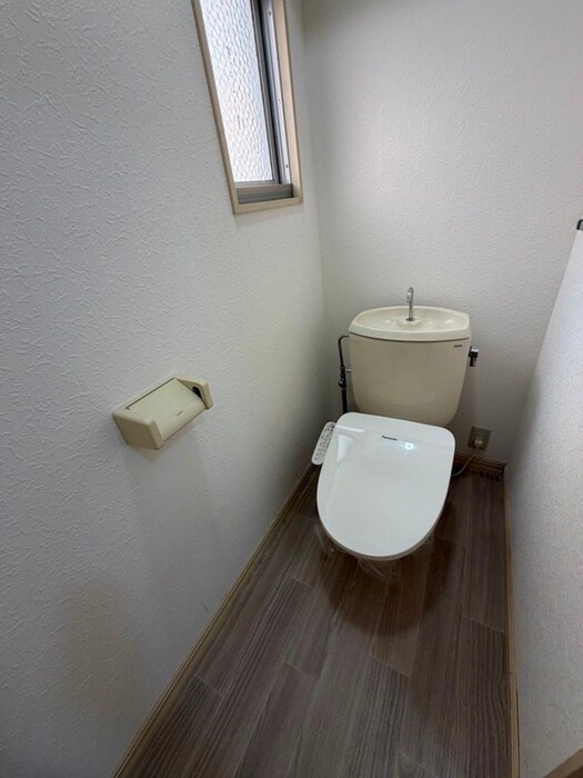 物件内観写真14　(トイレ)