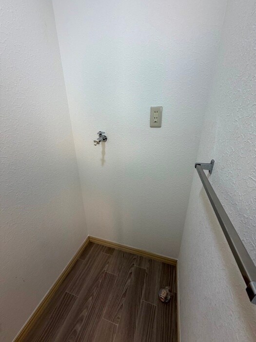 物件内観写真15　(洗濯機置場)