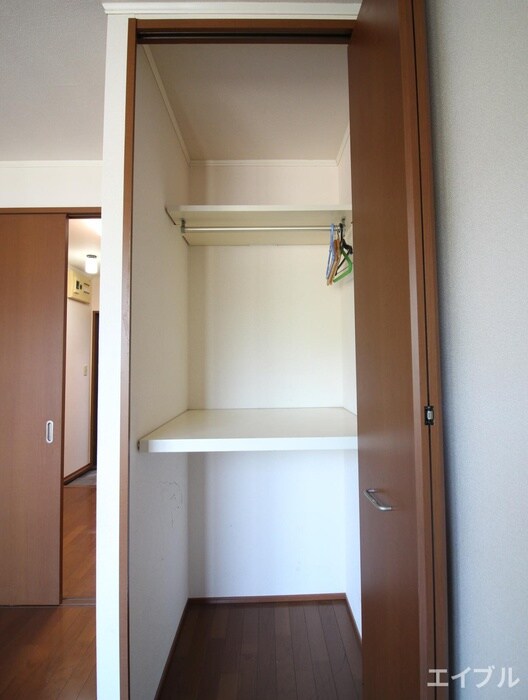 物件内観写真8　(収納)