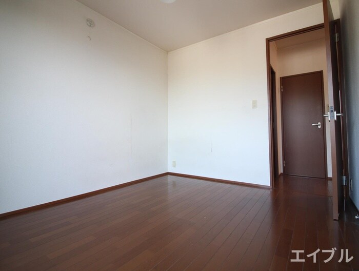 物件内観写真9　(居室)