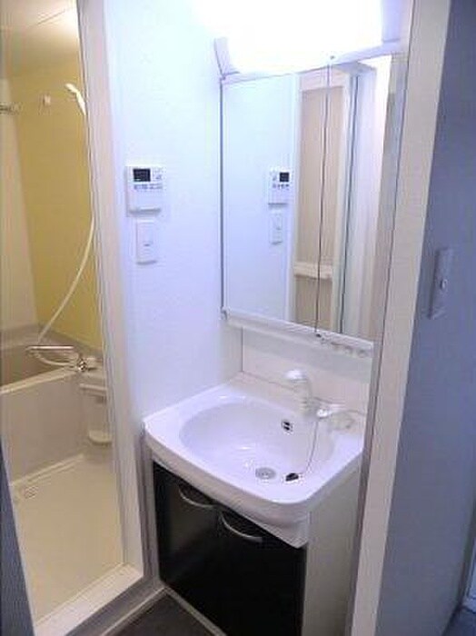 物件内観写真11　(洗面)