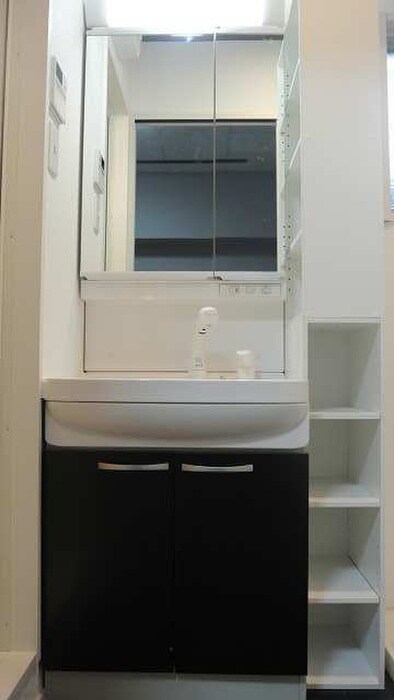 物件内観写真12　(洗面)