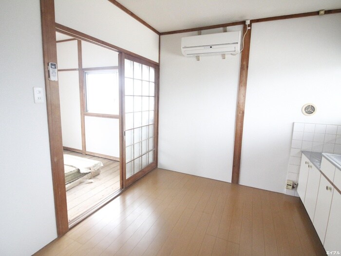 物件内観写真6　(居室)