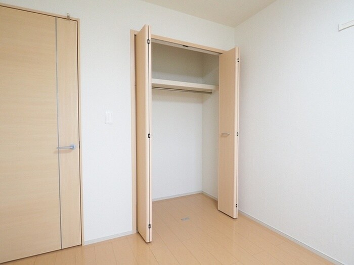 物件内観写真8　(収納)