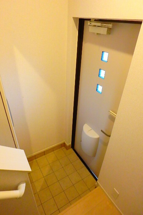 物件内観写真20　(玄関)