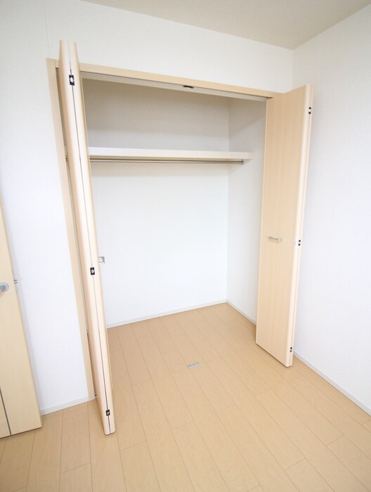 物件内観写真16　(収納)