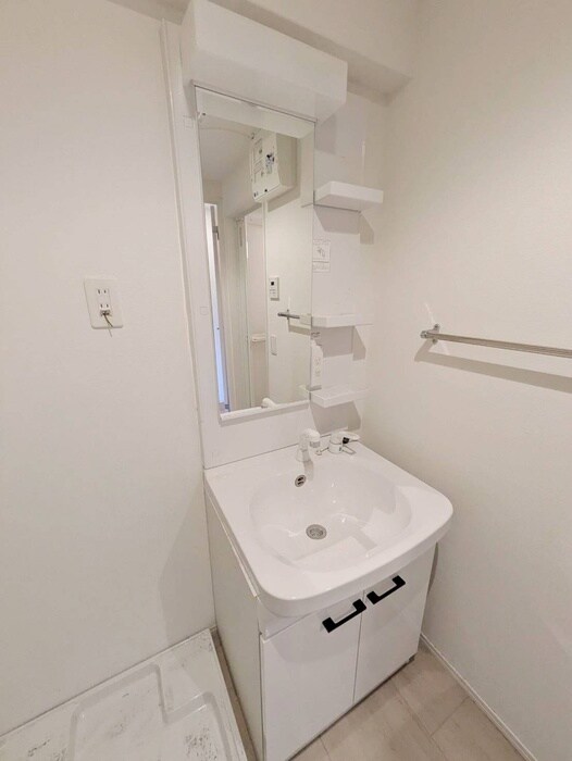 物件内観写真11　(洗面)