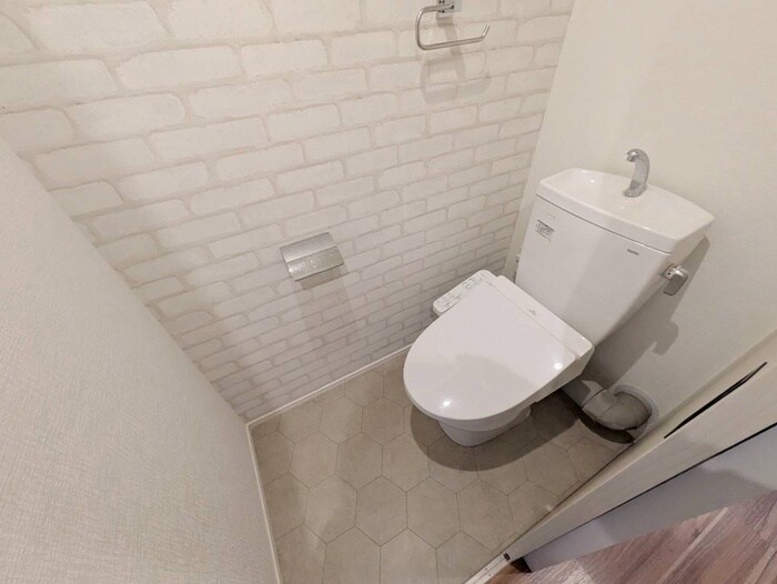 物件内観写真12　(トイレ)