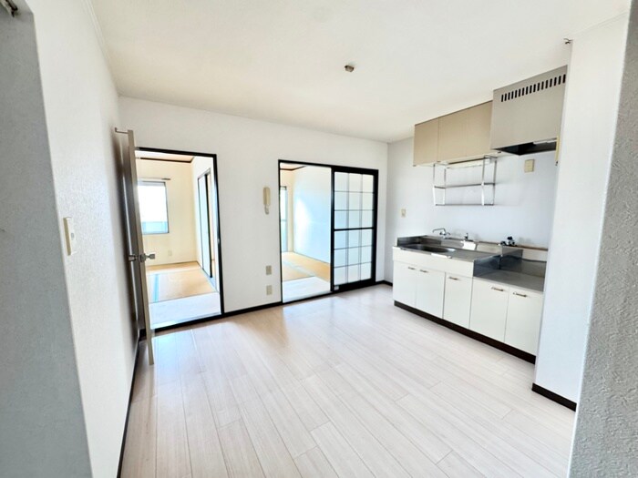 物件内観写真4　(居室)