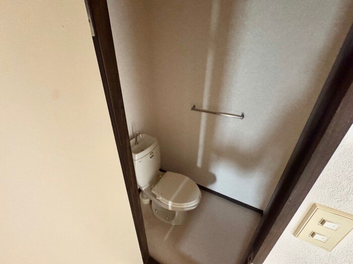 物件内観写真7　(トイレ)