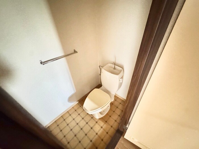 物件内観写真7　(トイレ)