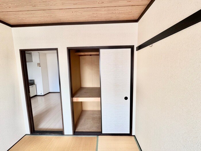 物件内観写真10　(収納)