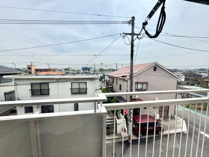 物件内観写真13　(室内からの展望)