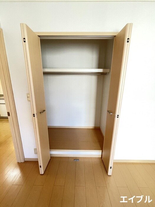 物件内観写真12　(収納)