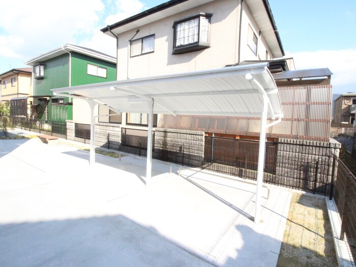 物件外観写真3　(駐輪場)