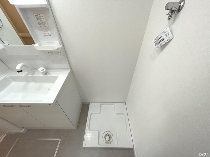 物件内観写真17　(洗濯機置場)