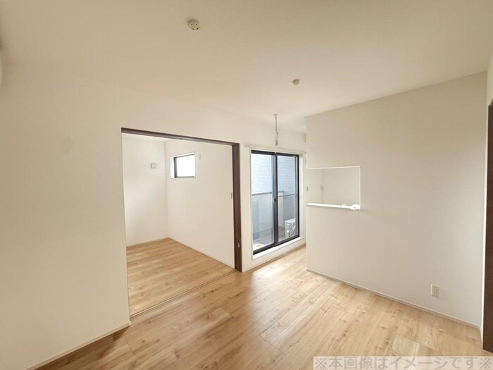 物件内観写真2　(居室)