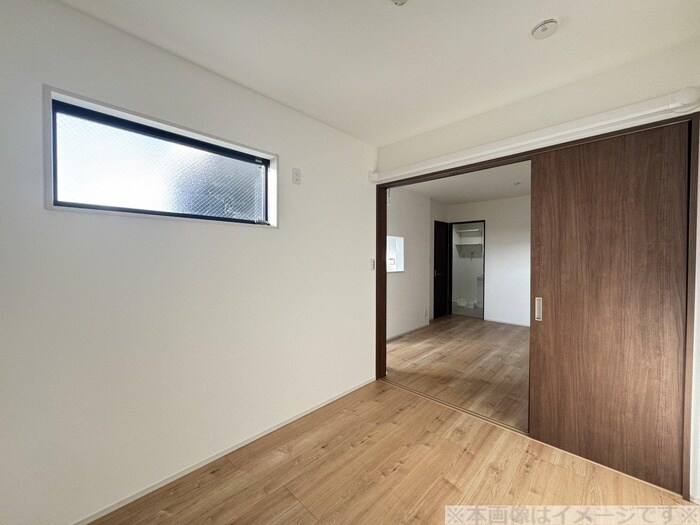 物件内観写真3　(居室)