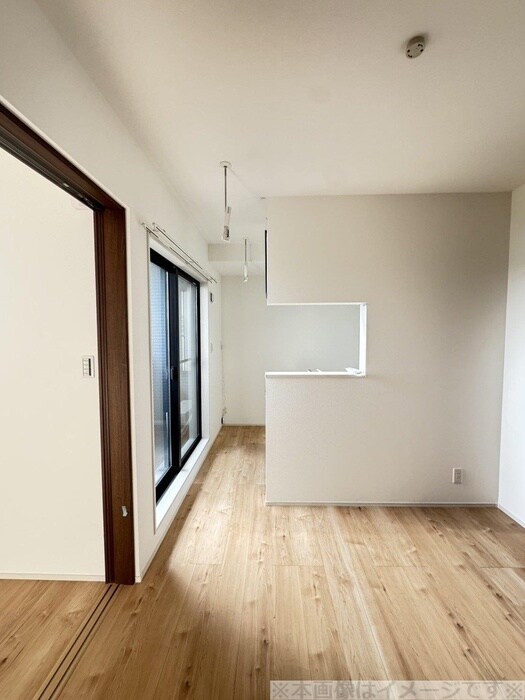 物件内観写真3　(居室)