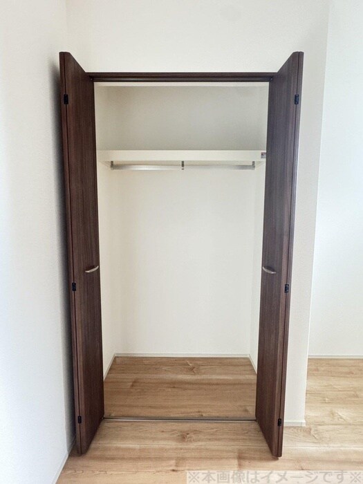 物件内観写真6　(収納)