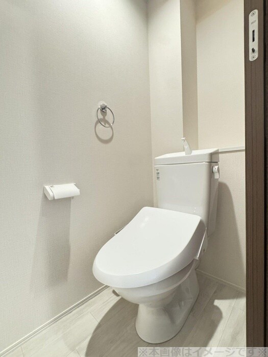 物件内観写真8　(トイレ)